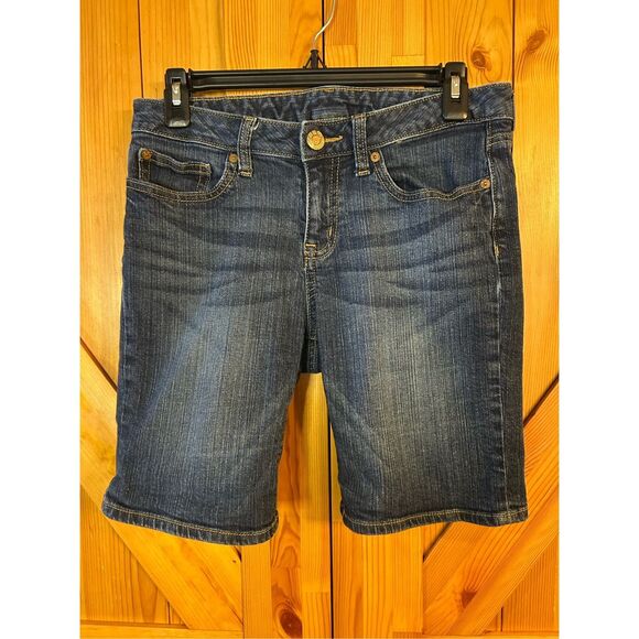 Gap Bermuda Jean Shorts Blue Stretch Size 4 (8511) - Picture 1 of 4